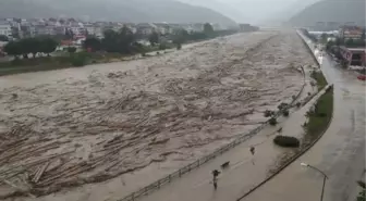 Sinop ve Samsun'da sağanak sele neden oldu; vatandaşlar evlerinde mahsur kaldı