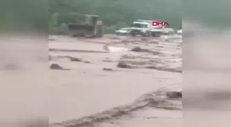 ORDU'DA DERE TAŞTI, KAPANAN YOL ULAŞIMA AÇILDI