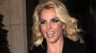 Britney Spears'in babası, kızının vasiliğinden çekileceğini açıkladı