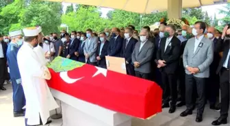 İLK ÇEVRE BAKANININ EŞİ ÖZNUR ÖZDEMİR ÖZALTIN SON YOLCULUĞUNA UĞURLANDI