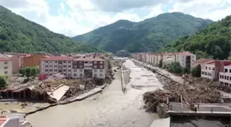 KASTAMONU - Bozkurt'taki sel felaketinde yıkılan binada ikiz çocuklar kayboldu