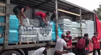 Son dakika gündem: KASTAMONU - Türk Kızılay sel felaketinin yaşandığı bölgede 100 bin kişilik yemek dağıttı