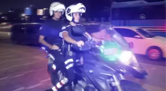 Arkadaşını bıçakla yaraladığı iddia edilen şüpheliye olay yerinden kaçarken otobüs çarptı