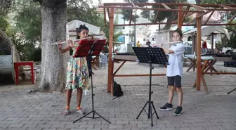 Piyano ve flütün muhteşem armonisi Karaburun'da buluştu