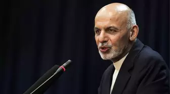 Afganistan'dan kaçan Cumhurbaşkanı Gani herkesi kandırmış: Bakanlık'ta toplantıya gidiyorum