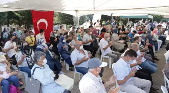 Marmara Depremi'nde hayatını kaybedenler mezarları başında anıldı