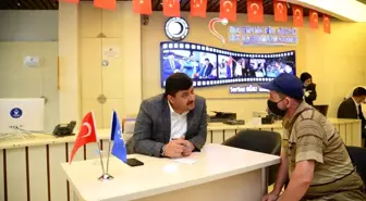 Başkan Oğuz sorun ve istekleri dinliyor, çözüm için çalışıyor