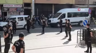 Kavgayı ayıran polislere saldıran ve bıçaklayan 10 kişi adliyede