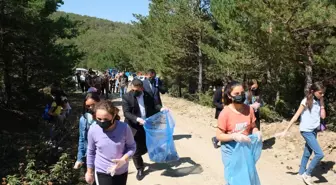 Akdağmadeni Kadıpınarı Tabiat Parkı'nda temizlik çalışması yapıldı