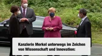 Almanya Başbakanı Merkel BioNTech'in üretim tesisini ziyaret etti