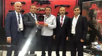 Beyşehir Ticaret ve Sanayi Odası'ndan fuara katılan firmalara plaket