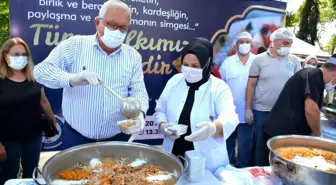 Kdz. Ereğli Belediyesi aşure dağıttı