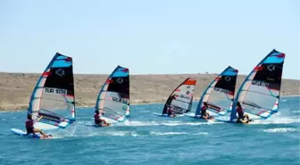 TYF 2021 Funboard Slalom Ligi Çeşme'de yapıldı