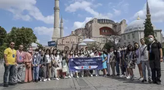 YTB Türk Dünyası Genç Liderler Programı öğrencileri İstanbul'da