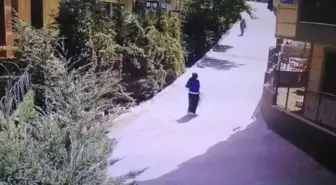 Çin'den getirilen 1 milyon 200 bin liralık mal gümrükten çalındı, zanlı kamerada