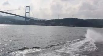 HAVADAN EK GÖRÜNTÜLERLE / İSTANBUL BOĞAZI'NDA İLK; MOTOKROS EFSANESİ BOĞAZ'I SU ÜSTÜNDE GEÇTİ