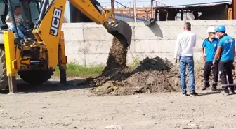 Sakarya'da yağmur suyu kanalına atık boşaltan iş yerleri hakkında işlem başlatıldı