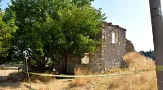 Urla'da baltalı dehşetin cinayet zanlısı her yerde aranıyor