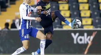 UEFA Avrupa Ligi: HJK Helsinki: 1 - Fenerbahçe: 2 (İlk yarı)