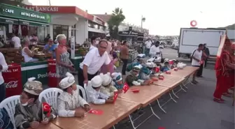 Foça'da toplu sünnet şöleni