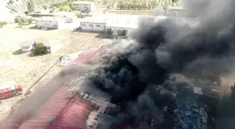 Kayseri'deki fabrika yangınını söndürme çalışmaları sürüyor