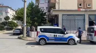 Tartıştığı dükkan sahibini falçatayla yakalandı