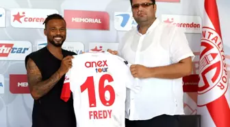 Antalyaspor, Fredy Ribeiro ile 3+1 yıllık sözleşme imzaladı