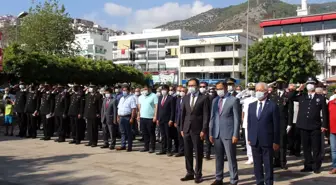 30 Ağustos etkinlikleri, Finike'de çelenk sunumu ile başladı