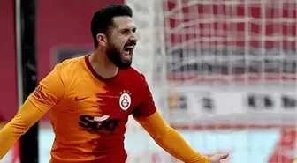 Yeni sözleşme uzatılmasına rağmen gözden çıkartılan Emre Akbaba, Alanyaspor'a dönüyor