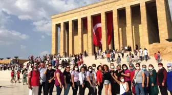 Orman yangınlarında gönüllü mücadele eden kadınlardan Anıtkabir ziyareti