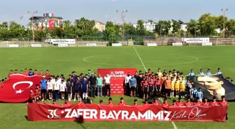 Zafer Bayramı'nı futbol turnuvası ile kutladılar