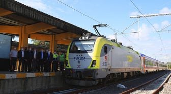 'Ada treni' yeniden hizmet vermeye başladı