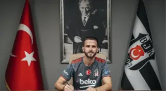 Besiktas loans Miralem Pjanic from Barcelona for one year