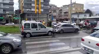 Çarşamba'da trafik ışıklarında kaza: 1 yaralı