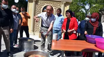 Gördes AK Parti'den bin kişilik aşure hayrı