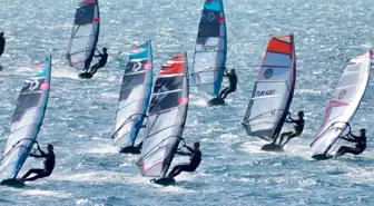 Windsurf Mücadelesi Çeşme'de başladı