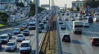 Trafik yoğunluğu yaşanıyor