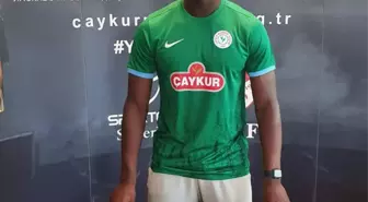 Çaykur Rizespor, Nathan Monzango'yu kiraladı