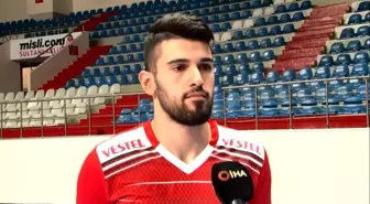 Efe Bayram kimdir? Türkiye Voleybol oyuncusu Efe Bayram kimdir, kaç yaşında, nereli, boyu kaç, kilosu kaç?