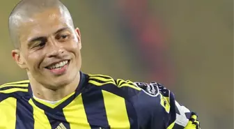 Fenerbahçe'nin efsane ismi Alex, Galatasaray'ın yeni transferi Gustavo'yu tebrik etti