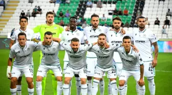 Konyaspor'da 8 futbolcu geldi, 15 gitti