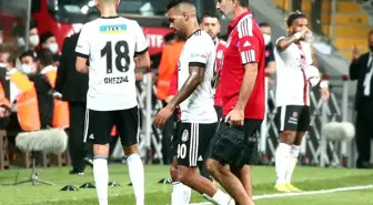 Alex Teixeira devam edemedi