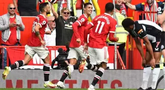 Old Trafford, 'Siu' sesiyle inledi! Ronaldo, Premier Lig'e rüya gibi başladı