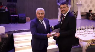 Fatih Çalışkan'a 'En Başarılı Belediye Başkanı' ödülü