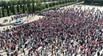 Maltepe'de mesafesiz aşı karşıtı mitinge beklenen kalabalığı toplayamadılar