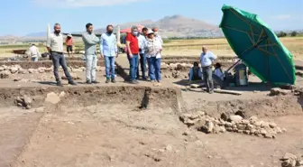 Ergani Kaymakamı Ahmet Karaaslan Hilar Mağaraları ve Çayönü Höyüğünde incelemelerde bulundu