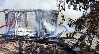 KASTAMONU - İki katlı ev ve samanlık kullanılamaz hale geldi