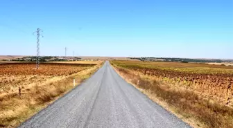 Muratlı ve Süleymanpaşa İlçelerine 6,8 Kilometrelik Sathi Kaplama Hizmeti