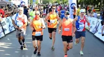 Sporcular Kadıköy Yarı Maratonu'nda şiddete karşı koşacak