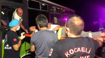 Kazada yaralanan otobüs sürücüsü 'Benim çalışmam lazım' diyerek ambulanstan inmek istedi